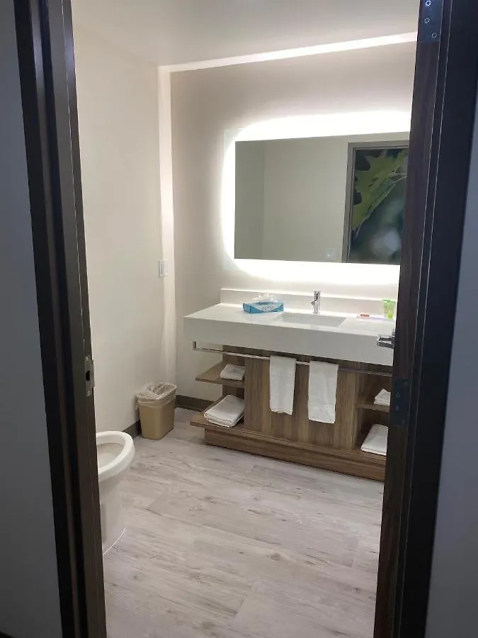 Wyndham Garden Orlando Airport - Free Airport Shuttle Hotel