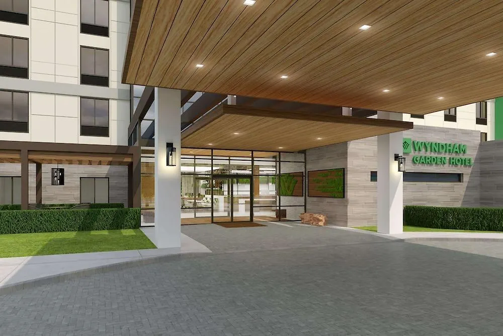 Wyndham Garden Orlando Airport - Free Airport Shuttle Hotel