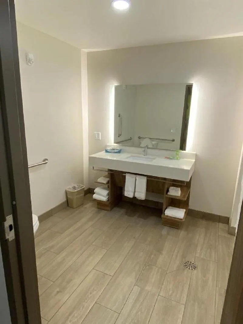 Wyndham Garden Orlando Airport - Free Airport Shuttle Hotel United States