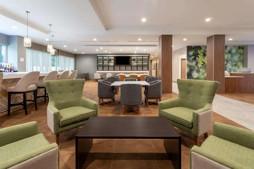 Wyndham Garden Orlando Airport - Free Airport Shuttle Hotel