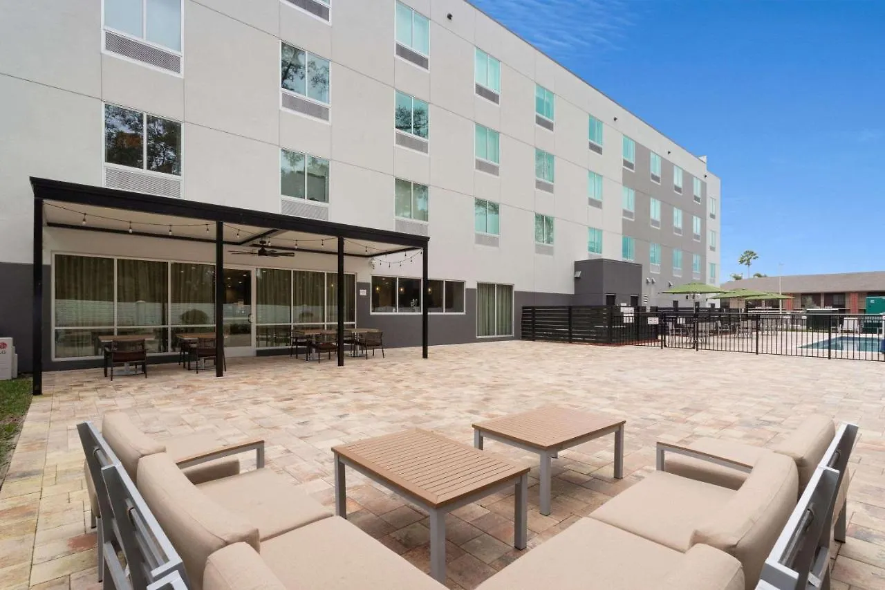 Wyndham Garden Orlando Airport - Free Airport Shuttle Hotel
